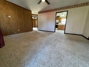 2729 N Delaware Ave in Springfield, MO - Building Photo - Building Photo