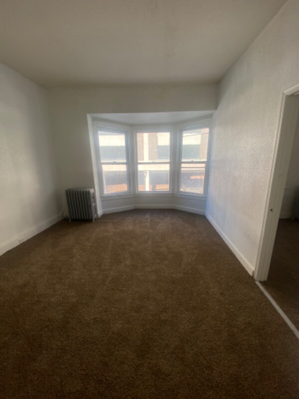 22 W King St-Unit -Apt. 2 in York, PA - Foto de edificio - Building Photo