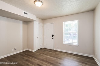 2331 Garland Ave in Louisville, KY - Building Photo - Building Photo