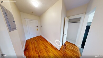 26 Brainerd Rd, Unit 12 in Boston, MA - Foto de edificio - Building Photo