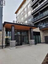 255 Northfield Dr E in Waterloo, ON - Building Photo