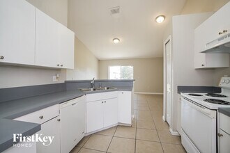 449 Jay Ct in Poinciana, FL - Building Photo - Building Photo