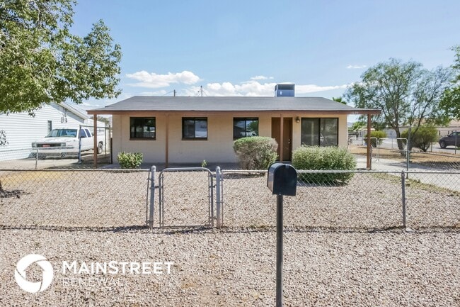 property at 1629 E Violet Dr
