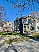 2401 Plum St in Erie, PA - Building Photo