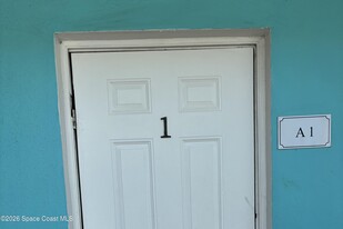 321 Johnson Ave in Cape Canaveral, FL - Building Photo