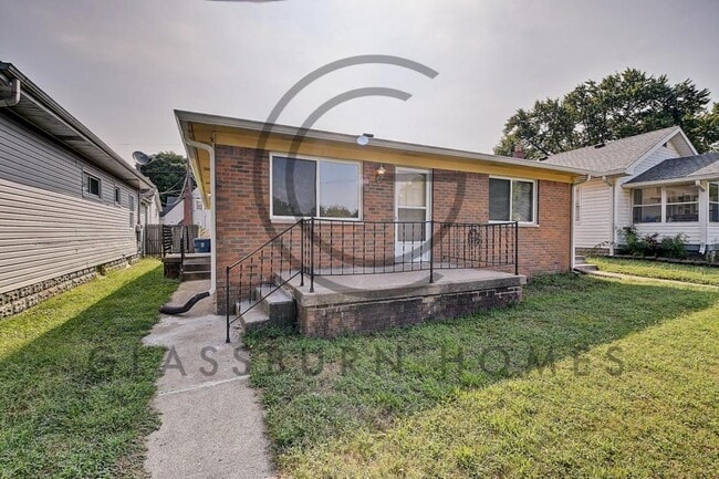 property at 3203 S Holt Rd