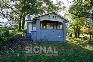 7801 6th Ave S in Birmingham, AL - Building Photo