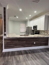 7614 Bristol Cir in Naples, FL - Building Photo - Building Photo