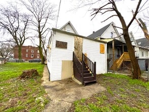 6755 S Throop St in Chicago, IL - Foto de edificio - Building Photo