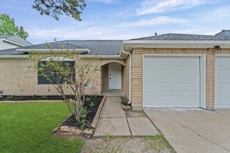 17523 Hamilwood Dr in Houston, TX - Building Photo - Building Photo