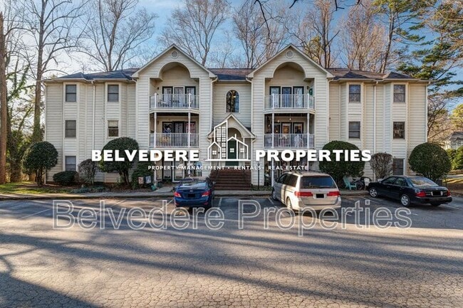 5934 W Friendly Ave in Greensboro, NC - Building Photo - Building Photo