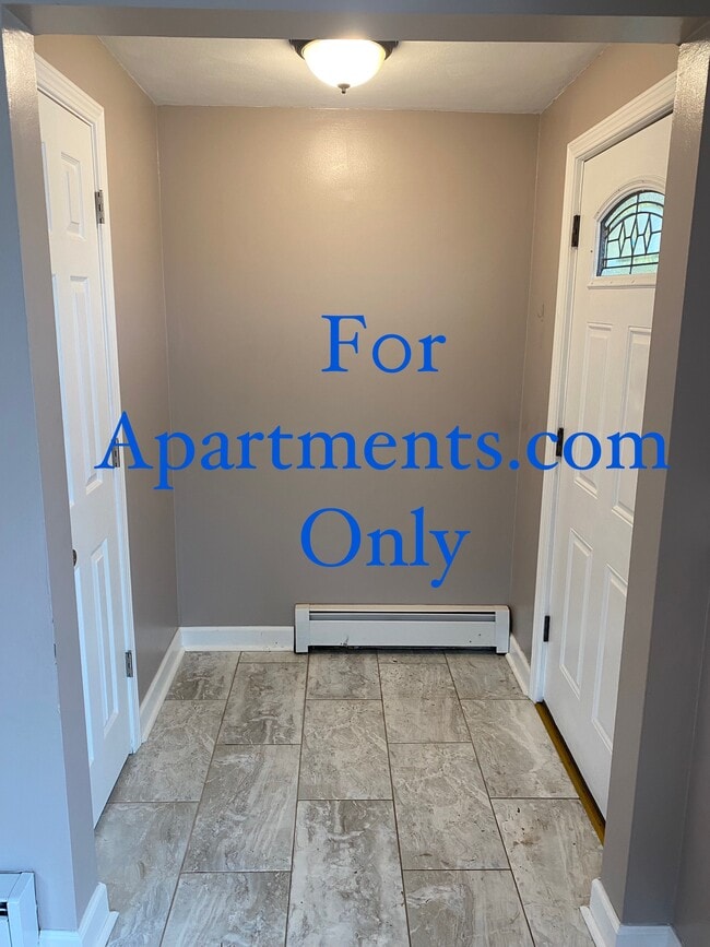 105 Hunt Ave in Syracuse, NY - Foto de edificio - Building Photo