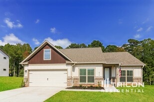 474 Cantrell Dr in Dallas, GA - Building Photo