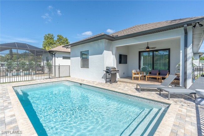 property at 3552 Hibiscus Ave