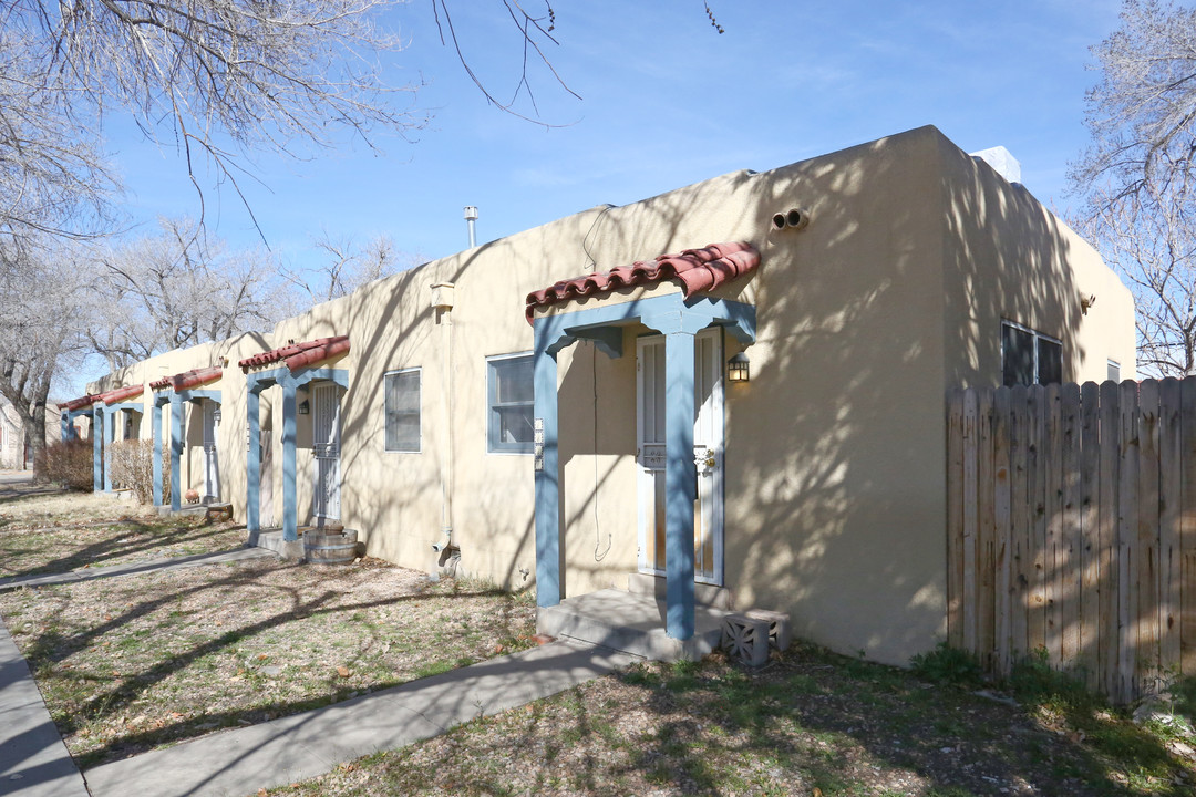 204-210 12th St SW in Albuquerque, NM - Building Photo