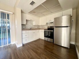 3440 Rudolph Rd in Lake Worth Beach, FL - Building Photo