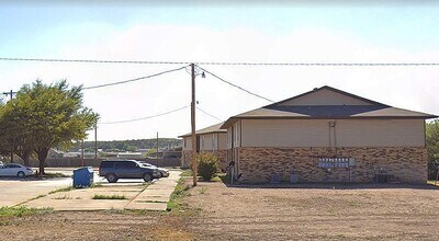 168 TX-163 in Ozona, TX - Building Photo - Building Photo