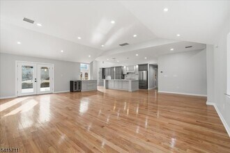 17 Richter St in Randolph, NJ - Building Photo - Building Photo