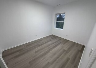 8044 S Maryland Ave, Unit C in Chicago, IL - Building Photo - Building Photo