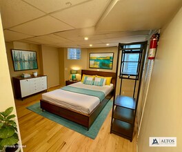 1300 Steele St in Denver, CO - Building Photo - Building Photo