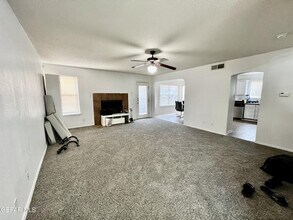 12701 Francisco Paz Dr in El Paso, TX - Foto de edificio - Building Photo