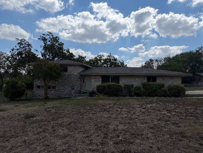 property at 1236 E Live Oak Rd