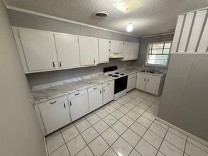 121 N Robinson St in Senatobia, MS - Building Photo - Building Photo