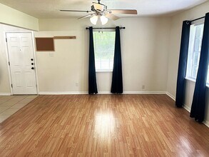 560 Beverly Dr in Shepherd, TX - Building Photo - Building Photo