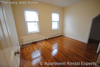 15 Taylor St in Medford, MA - Building Photo - Building Photo