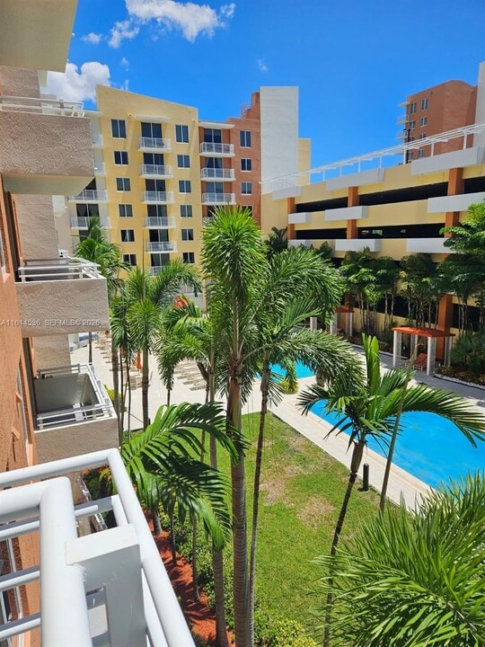 2775 NE 187th St in Aventura, FL - Foto de edificio