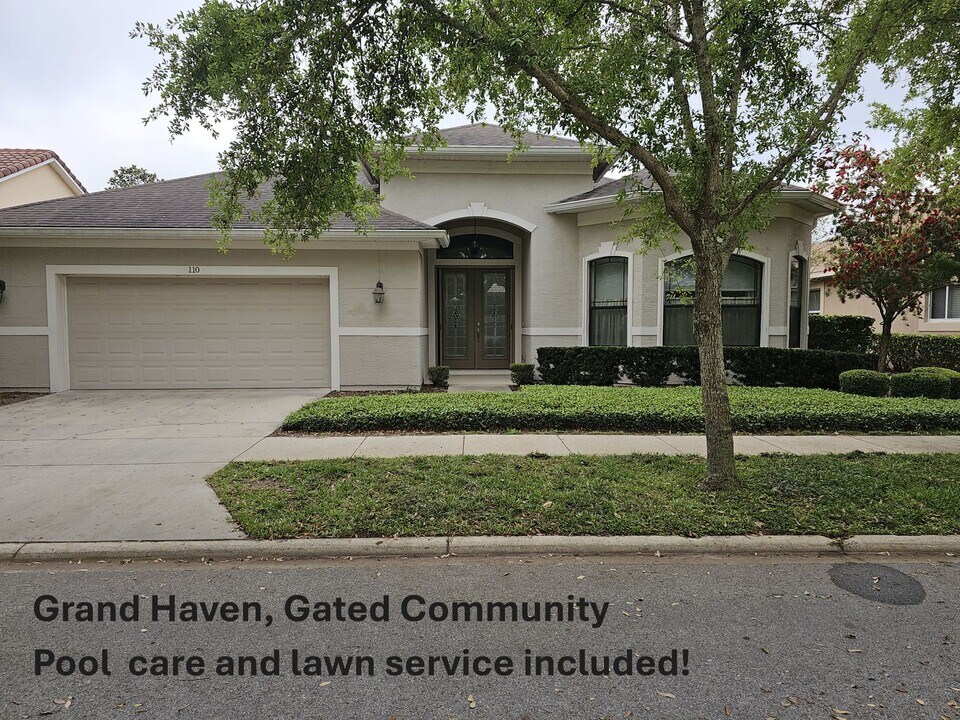 110 Front St in Palm Coast, FL - Building Photo