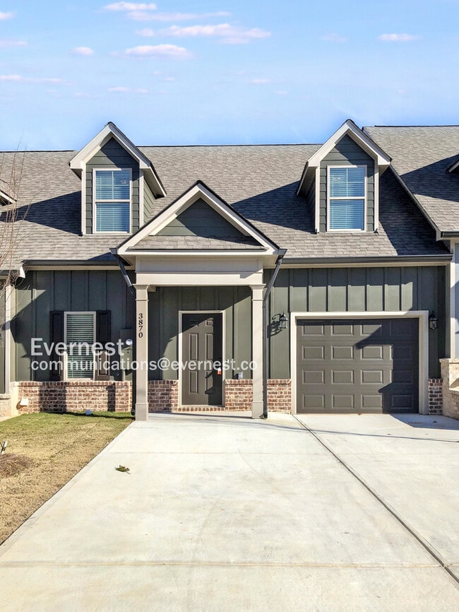 property at 3870 Valley View Ct