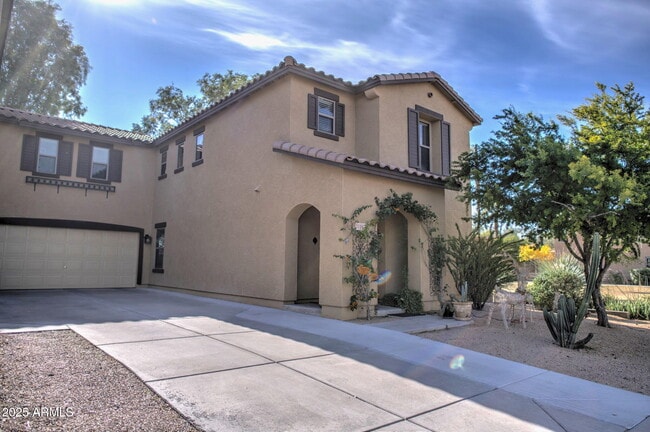 property at 21147 E Avenida Del Valle