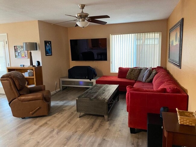 property at 4850 E Desert Cove Ave