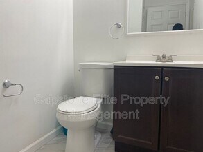 20 Ashby Ln in Newark, NJ - Building Photo - Building Photo