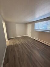 Elms Apartments in Lakewood, CO - Building Photo - Building Photo