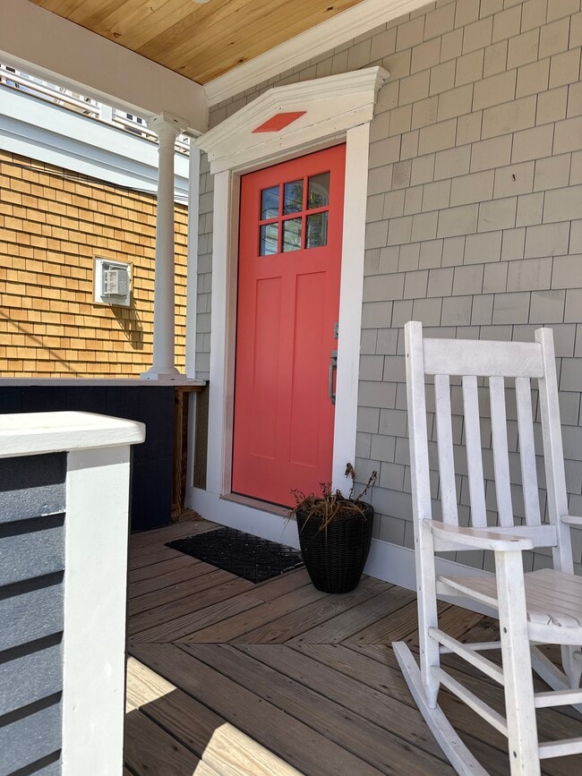28 Randall Ave, Unit LaurieCaiazzo in Old Orchard Beach, ME - Building Photo - Building Photo