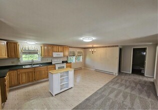 16 Brook St in Montgomery, PA - Building Photo - Building Photo