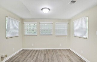 4329 I St in Sacramento, CA - Building Photo