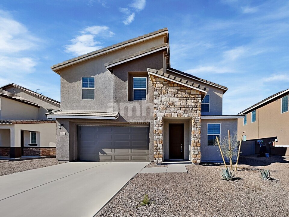 25612 N 185th Ave in Surprise, AZ - Building Photo