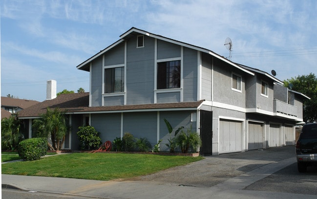 11346 Magnolia Ave in Riverside, CA - Building Photo - Building Photo