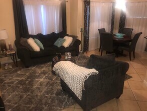 4644 N 22nd St-Unit -1041 in Phoenix, AZ - Building Photo - Building Photo