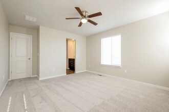 14413 Heritage Dr in Longmont, CO - Building Photo - Building Photo