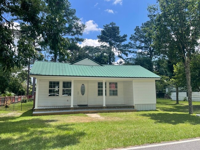 property at 205 N Rushing St