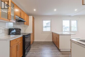 4992 McRae St in Niagara Falls, ON - Building Photo - Building Photo