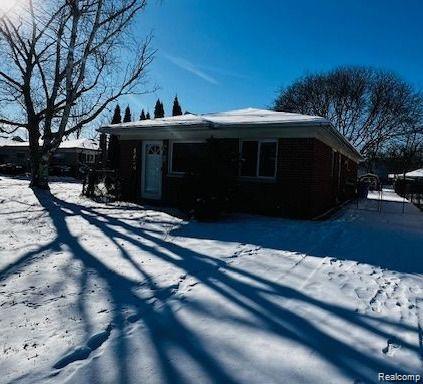 5626 Merrick St in Dearborn Heights, MI - Building Photo - Building Photo