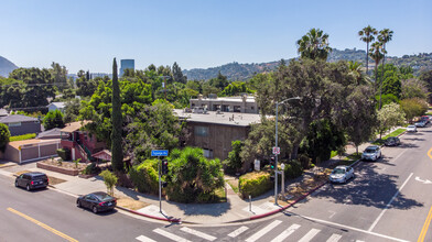 4322 Tujunga Ave in Studio City, CA - Building Photo - Building Photo