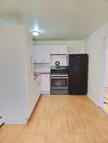 2800 Woodbridge Rd, Unit 2 in Philadelphia, PA - Building Photo