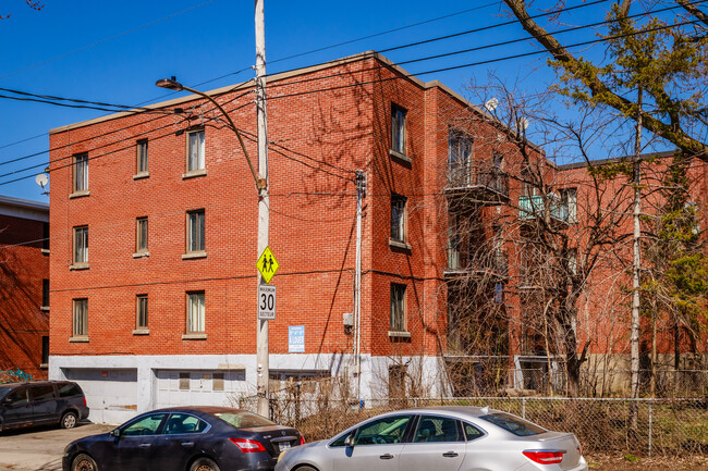 3095 Barclay Av in Montréal, QC - Building Photo - Building Photo