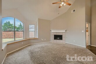 5720 Colorado Ct in Haltom City, TX - Building Photo - Building Photo